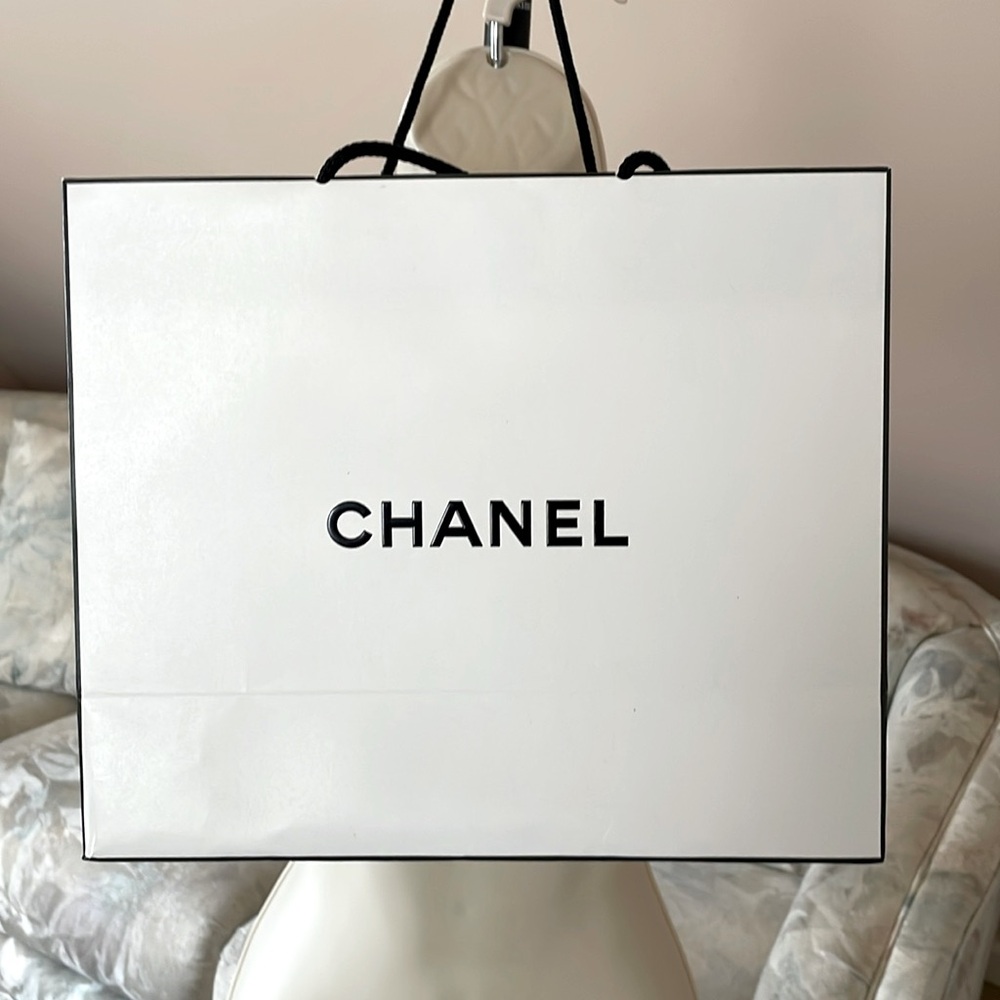 Original Chanel Paper Bag with Chanel blk white ribbon